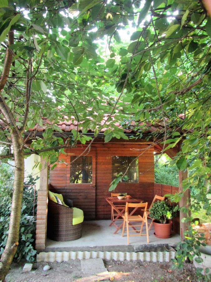 Bed and Breakfast Pod Orehi Постойна Экстерьер фото